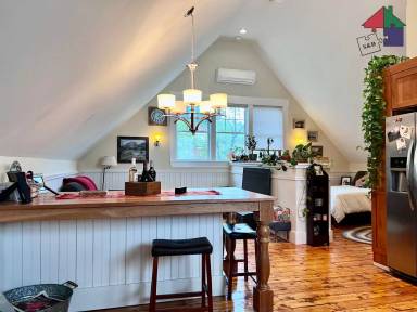 Main picture of 38 School St