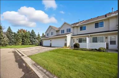 Main picture of 17433 Glacier Way