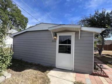 Main picture of 2611 Dillon Ave