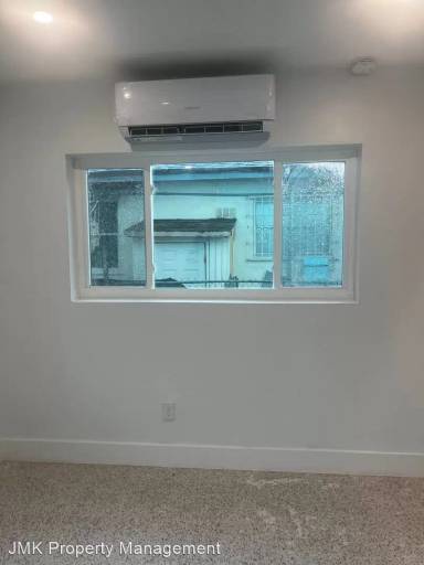 Main picture of 2130 NW 28th St