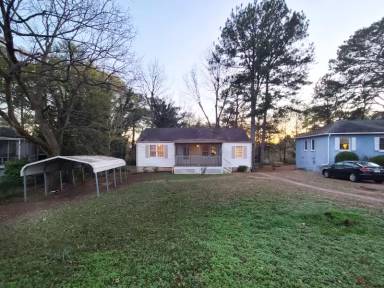 Main picture of 818 Mimosa Dr SE
