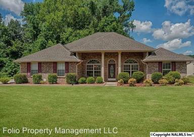 Main picture of 102 Slack Water Ct