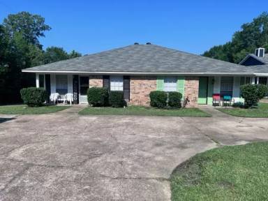 Main picture of 112 Timberlawn Rd