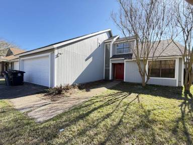 Main picture of 533 Hadley Dr