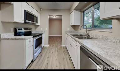 Main picture of 784 Tulip St