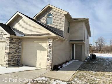 Main picture of Traditions Townhomes Apartments