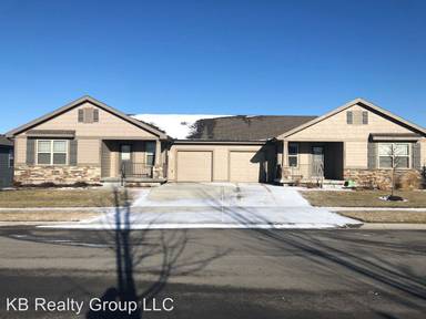 Main picture of 8201 Maple Ct