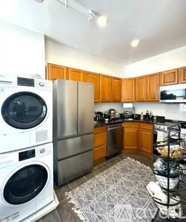 Main picture of 1082 Commonwealth Ave