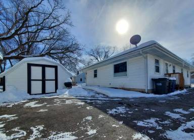 Main picture of 364 Coolidge St