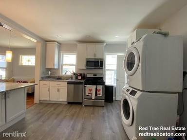 Main picture of 28 Hunnewell Ave