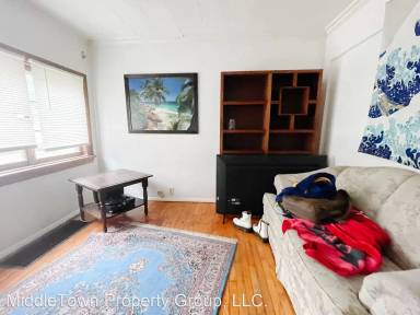 Main picture of 118 N Dill St