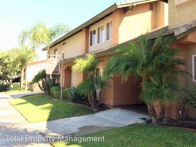 Main picture of 1043 Estes St