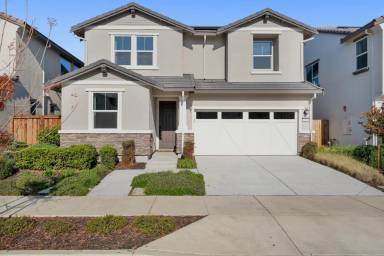 Main picture of 297 Bear Creek Dr
