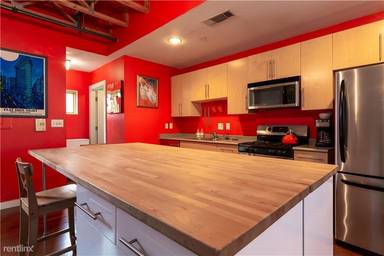 Main picture of 1601 E 5th St