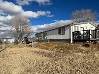 Main picture of 1225 W Valley View Dr