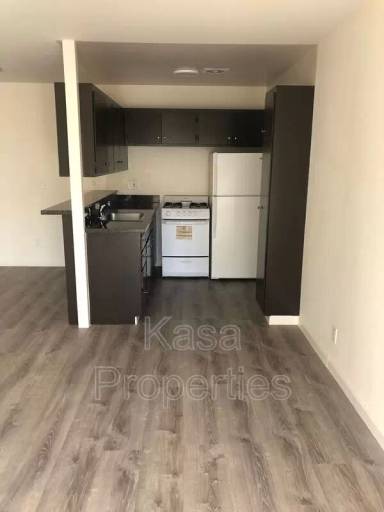 Main picture of 2315 Parker St
