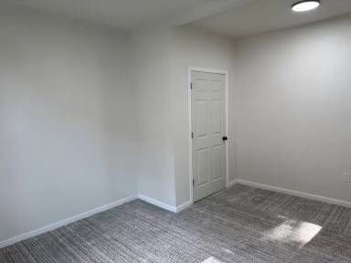 Main picture of 2115 S 13th St
