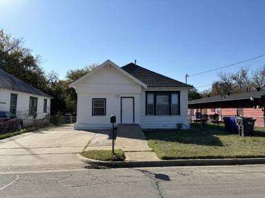 Main picture of 1212 J J Flewellen Rd