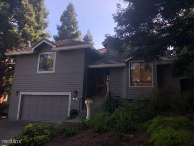 Main picture of 712 Casswall St