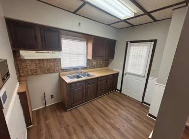 Main picture of 147 W Crosier St