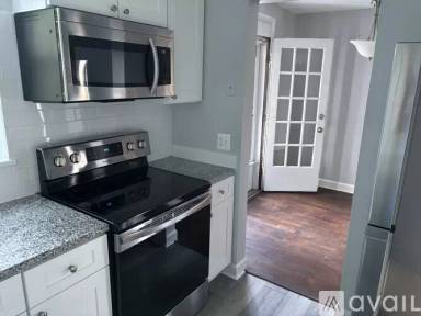 Main picture of 2876 S Abingdon St