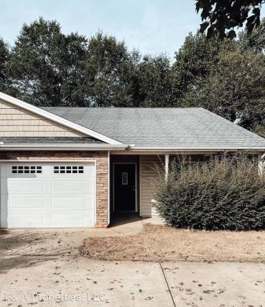 Main picture of 548 Seays Crest Dr