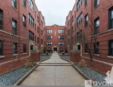 Main picture of 3521 N Racine Ave