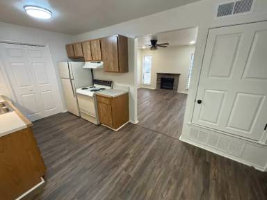 Main picture of 4507 Coronado Ave