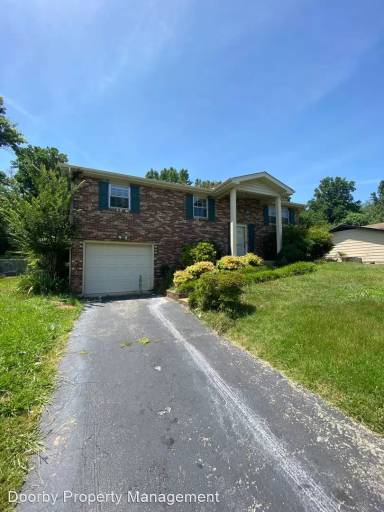 Main picture of 8911 Drake Parkway Rd