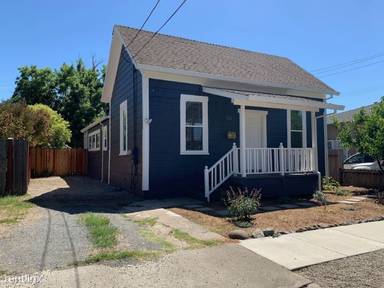 Main picture of 112 Lincoln St