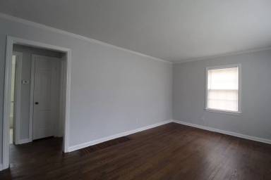 Main picture of 5323 Linden St