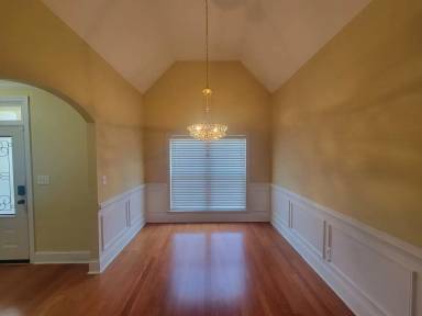 Main picture of 1010 Barrett Dr