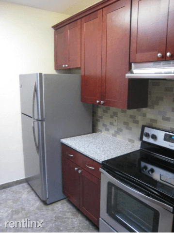 Main picture of 414 Massachusetts Ave