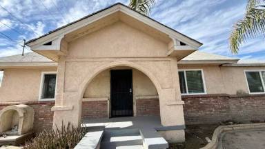 Main picture of 440 S Grape St