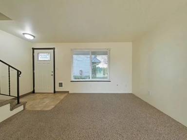 Main picture of 138 NE Conifer Blvd
