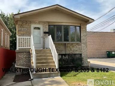Main picture of 10703 S Troy St