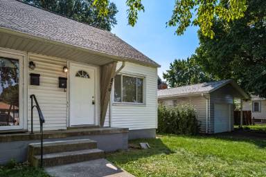 Main picture of 876 Westphal Ave