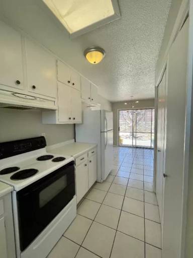 Main picture of 8629 Mettler Dr