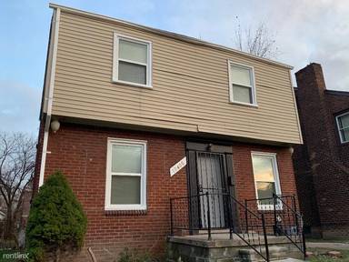 Main picture of 10408 Roxbury St