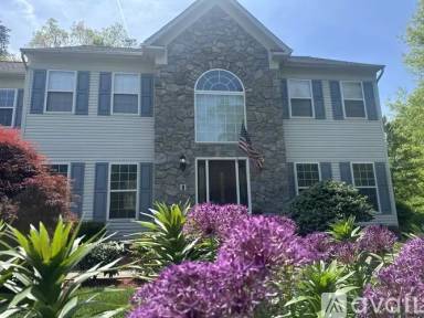 Main picture of 6691 Deep Hollow Ln