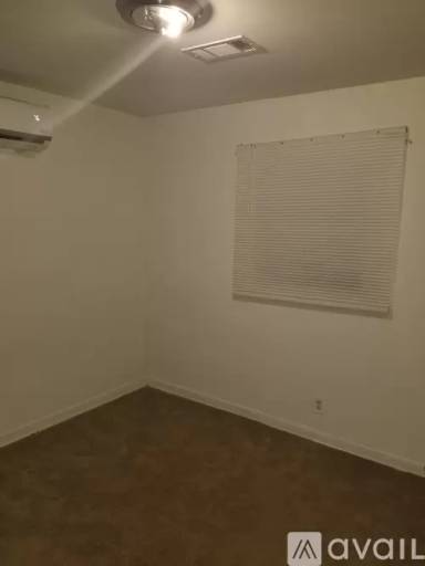 Main picture of 306 Kingsbury Cir