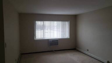Main picture of 700 W Ivanhoe Ln