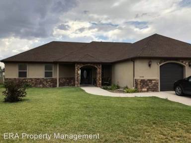 Main picture of 5095 N Ridgeview Cir