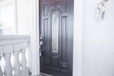 Main picture of 13165 Snow Ln