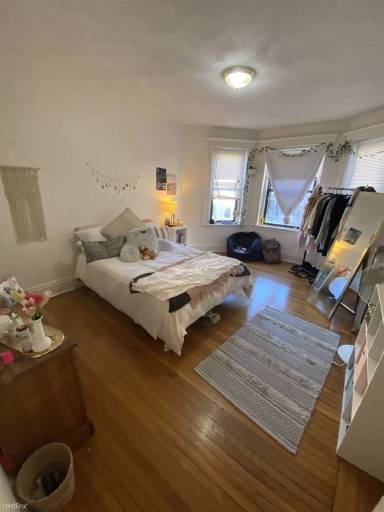 Main picture of 21 Saint Lukes Rd