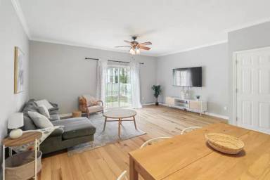 Main picture of 504 Auburn Square Dr