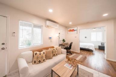 Main picture of 29 19th St