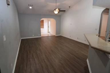 Main picture of 107 Shearman Way