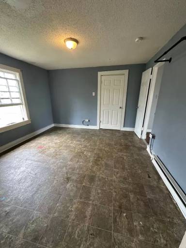 Main picture of 215 Adams St