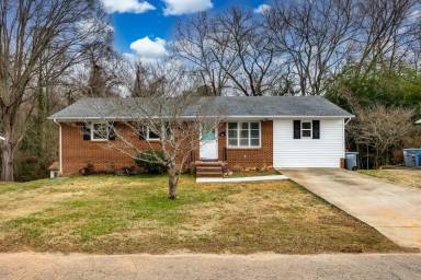 Main picture of 807 Gaston Avenue Ext